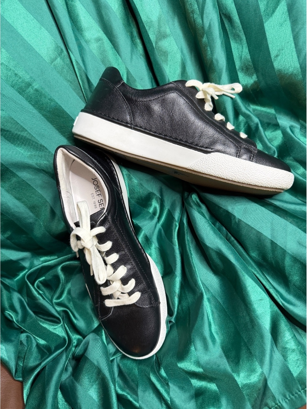 Josef Seibel (Claire 01) Black Leather Sneakers Womens Size 38 Low Top(US 7/7.5)